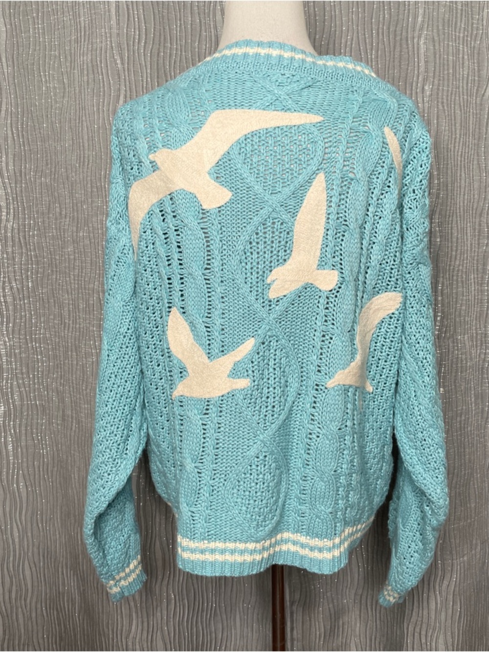 Taylor Swift 1989 Oversized Cable Knit Cardigan - Picture 8 of 10